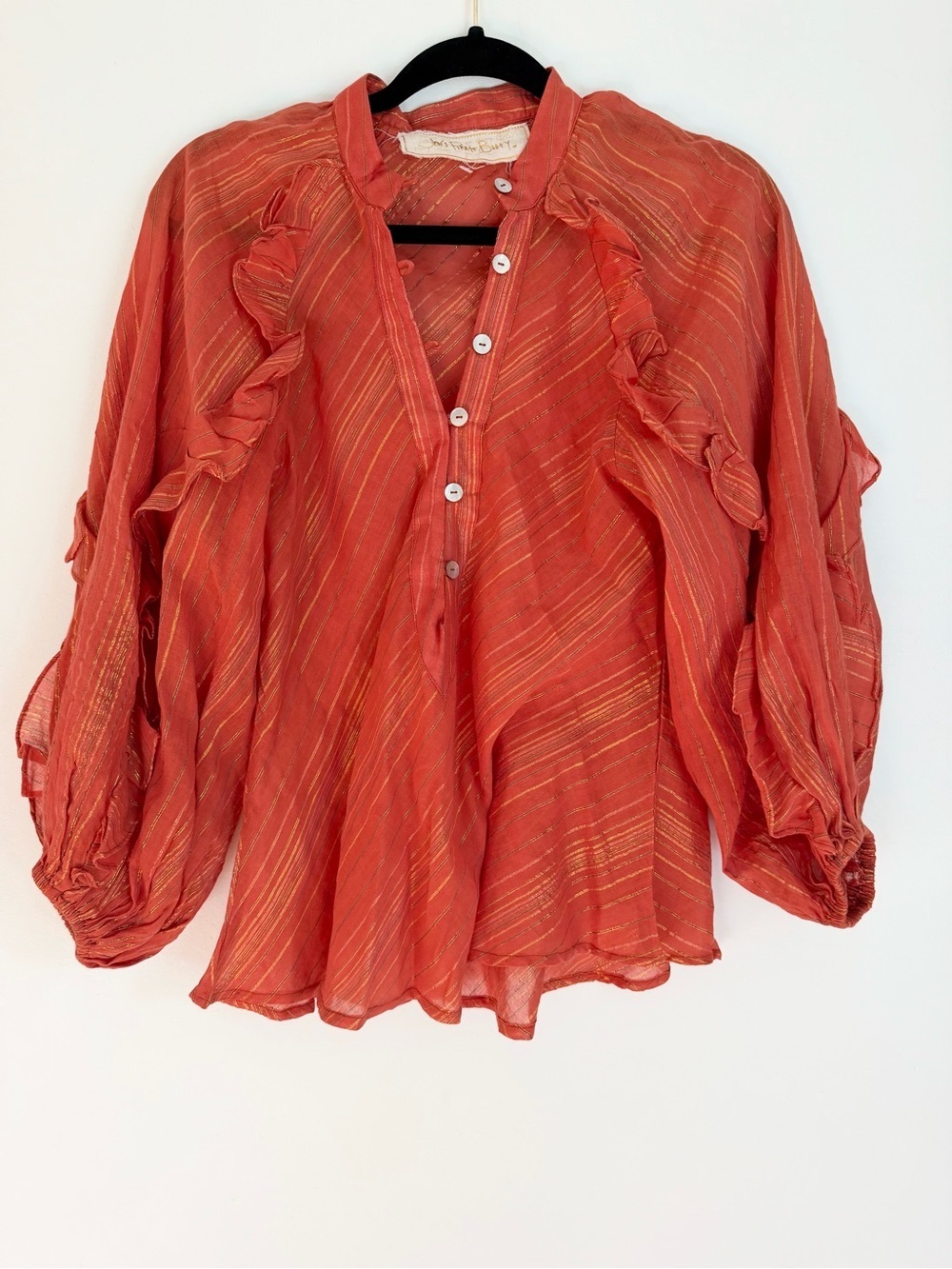 Jen’s Pirate booty size small long sleeve blouse metallic renaissance